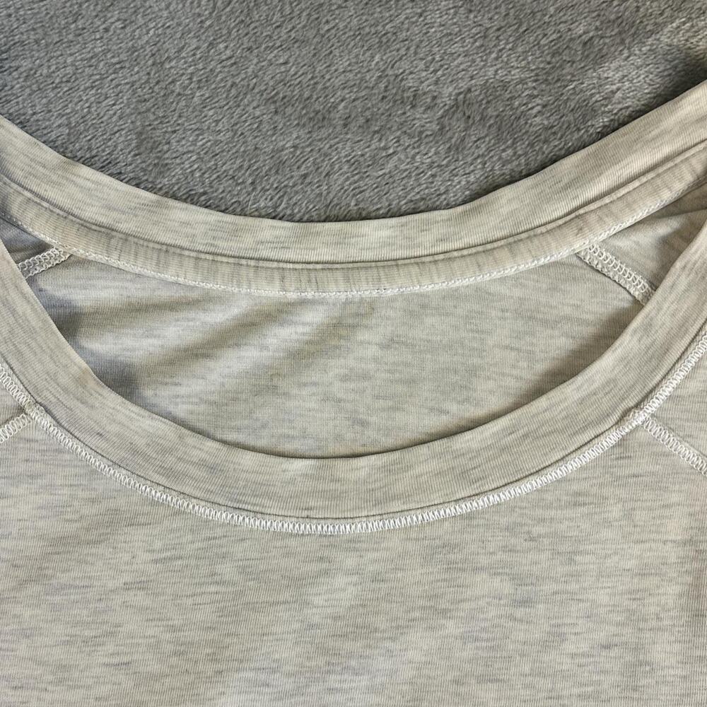 Lululemon Women’s Long Sleeve Top Gray Athletic Yoga Gym Size M - Picture 3 of 7